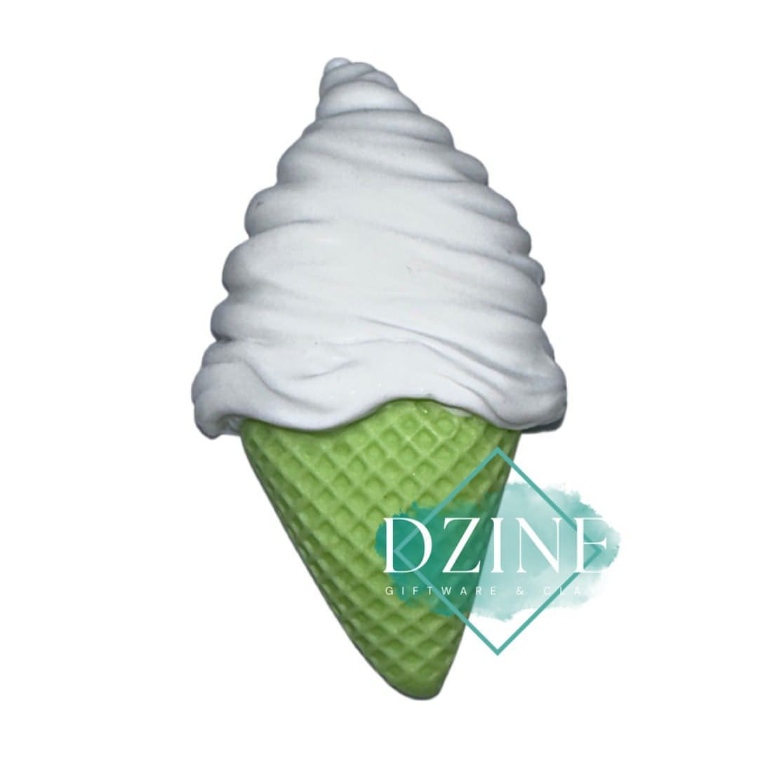 Large Ice cream with green cone (7cm)